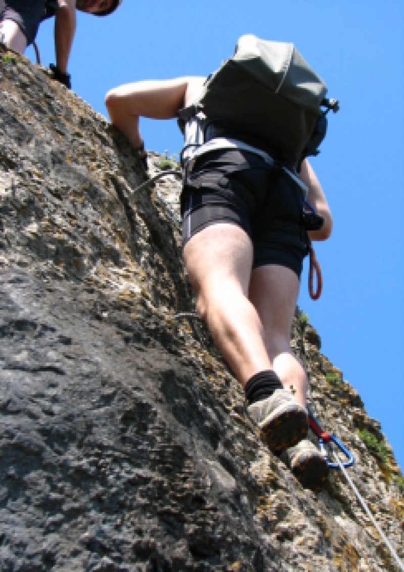 Jornada de Escalada Segura en Vías Ferratas