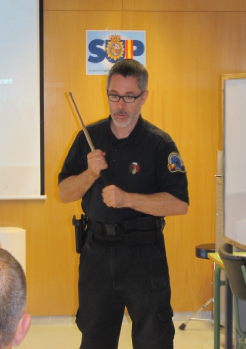 VIII Curso ASP Baston Policial Extensible