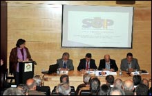 Intervención de un policía (facultativo) en la asamblea de Granada