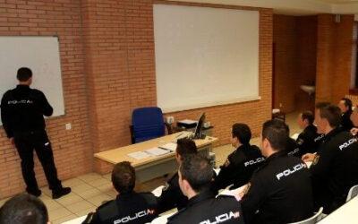 Liberación de servicio para los exámenes del Grado en Estudios Policiales (Centro Universitario de Formación de la Policía Nacional) a los Oficiales de Policía que lo están cursando.